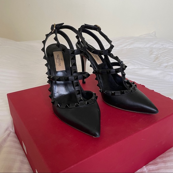 Valentino Shoes - Rockstar Caged Pump (37.5)